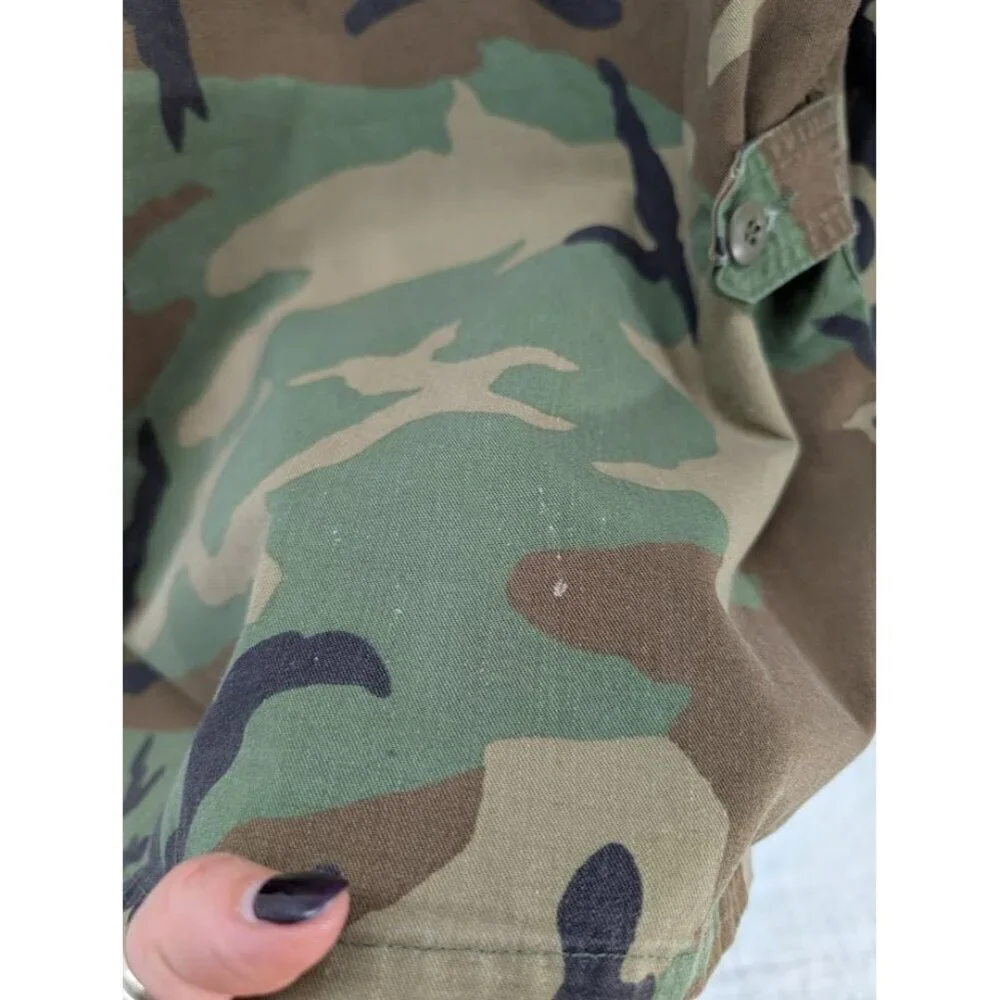 Vintage U.S. Army field jacket size medium regular stock no. 8415-01-084-1647